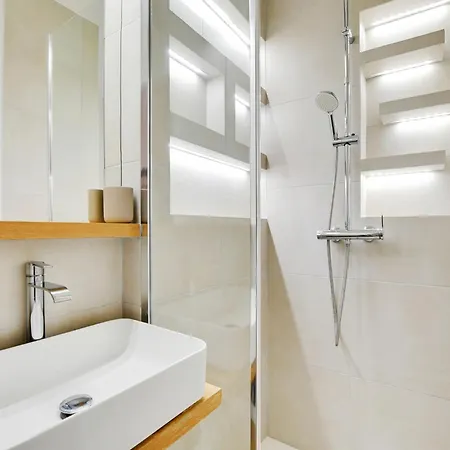 Apartament Luxury Paris, Paisible, 2 Chambres, Toute Commodites Paryż
