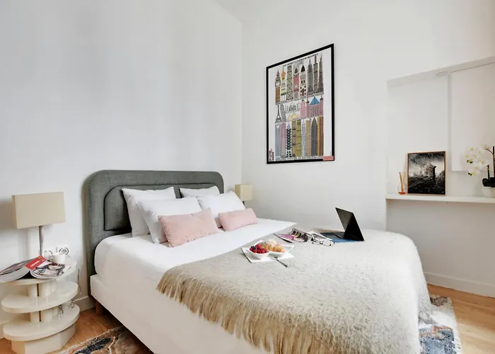 Luxury Paris, Paisible, 2 Chambres, Toute Commodites